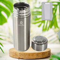 Stainless steel vacuum insulation cup for hot and cold drinks.