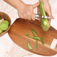 Ergonomic vegetable peeler for easy use