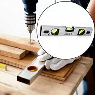 Magnetic carpenter's level for precise leveling