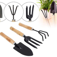 Set of 3 gardening tools