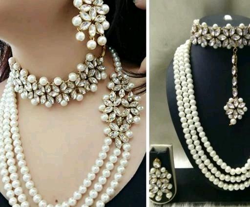 Stylish White Alloy Women's Jewellery Set