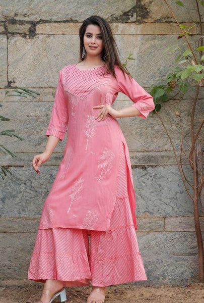 Adrika Petite Women Pink Printed Kurta Sets