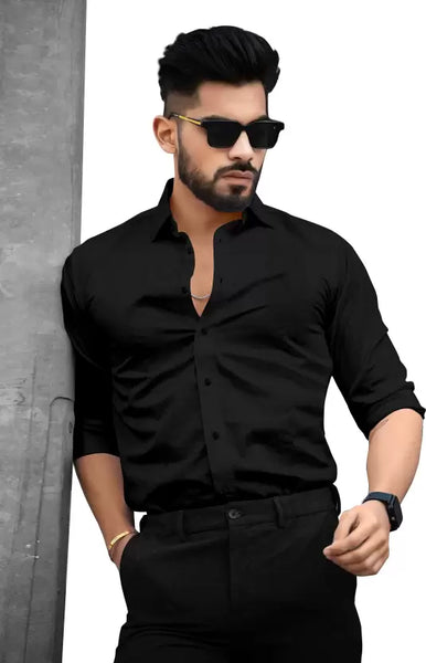 Men Black Regular Fit Solid Spread Collar Formal Shirt